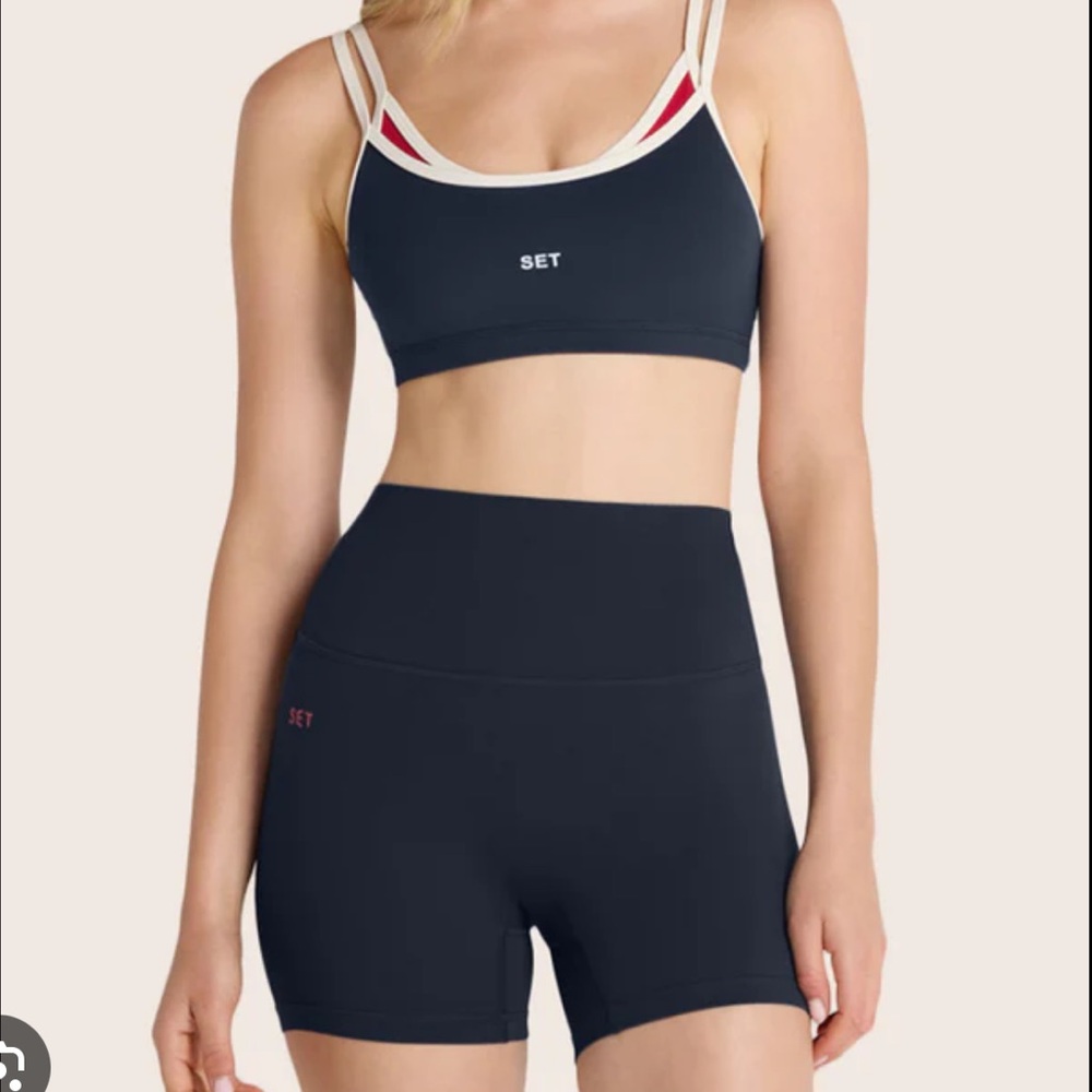 SET Active Bra and Leggings Set